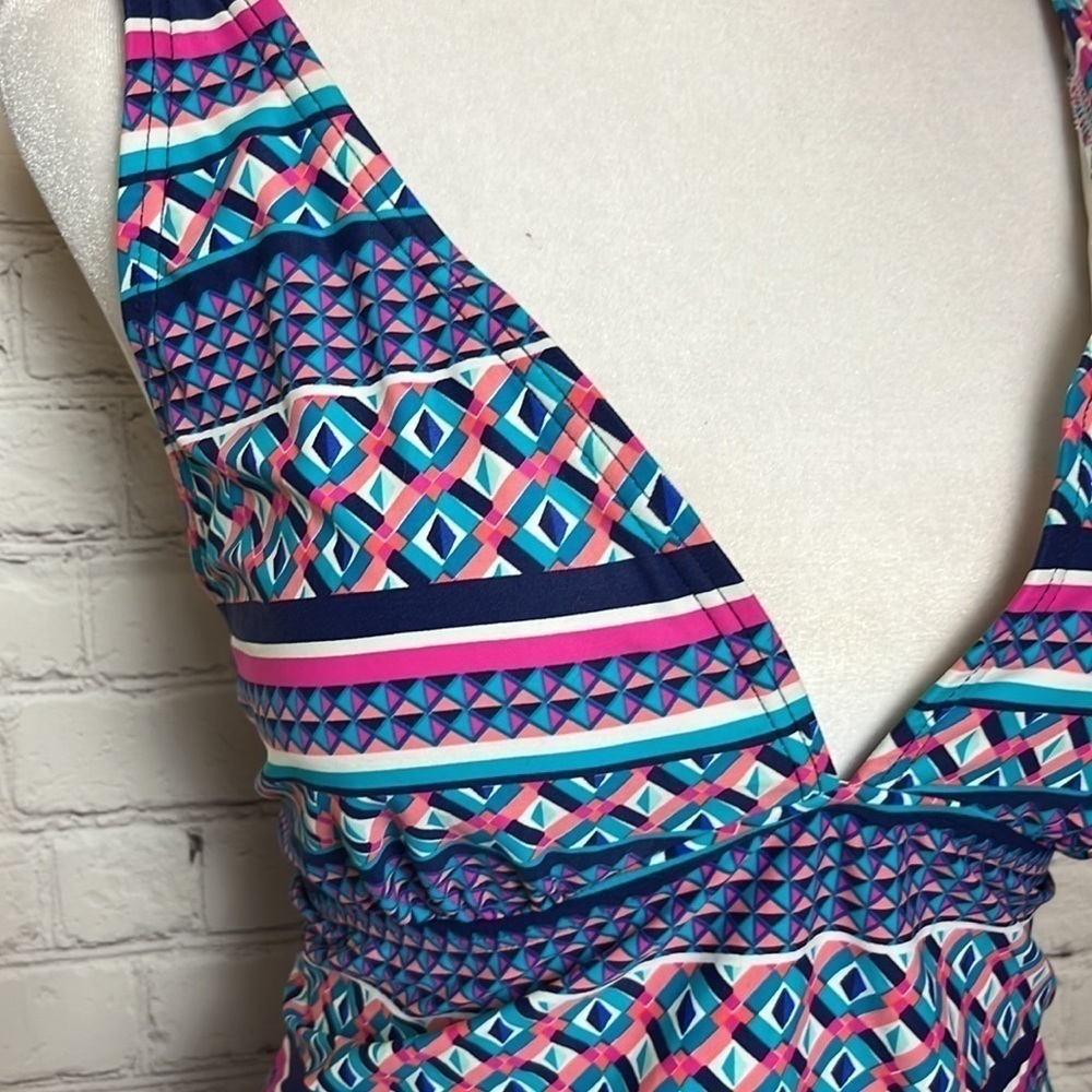 Geometric Patterned Tankini Top With Solid Navy B… - image 2